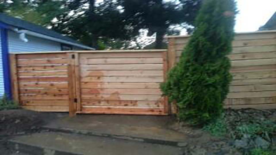 Cedar Fencing - Horizontal with Top Rail Cascade Home Enhancement LLC